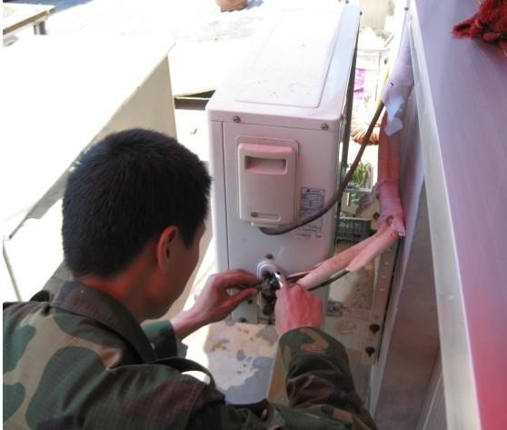 艾木歐防盜門沒電打不開怎么辦(艾木歐防盜門沒電無法啟動？解決方法總結)